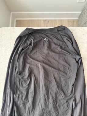 lululemon athletica Black Long-Sleeve Performance Top